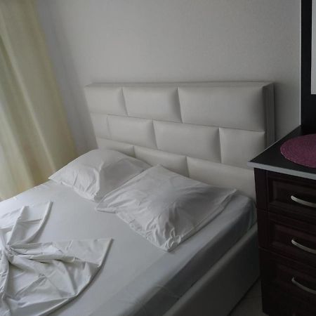 Aparthotel Vila Tufi เวลิโปเยอ ภายนอก รูปภาพ