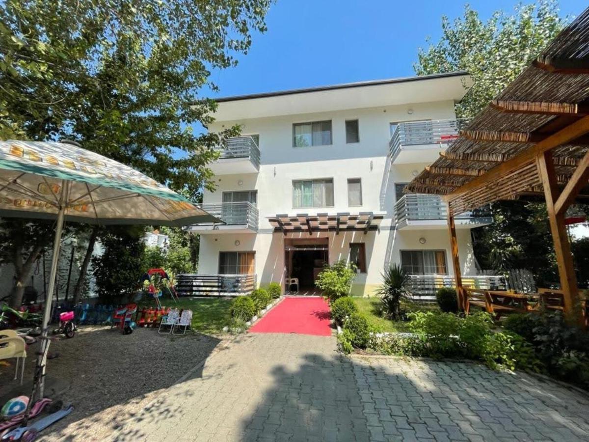 Aparthotel Vila Tufi เวลิโปเยอ ภายนอก รูปภาพ