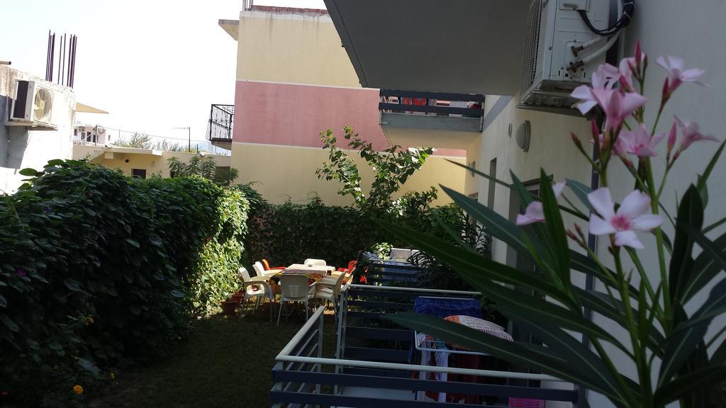 Aparthotel Vila Tufi เวลิโปเยอ ภายนอก รูปภาพ