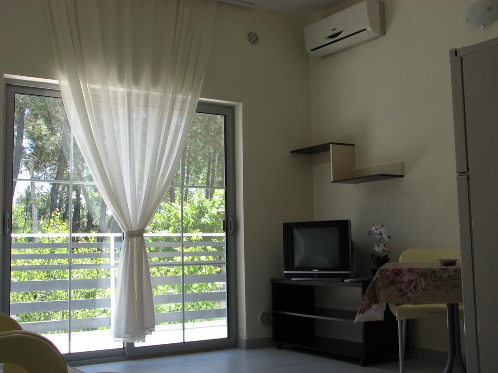 Aparthotel Vila Tufi เวลิโปเยอ ภายนอก รูปภาพ