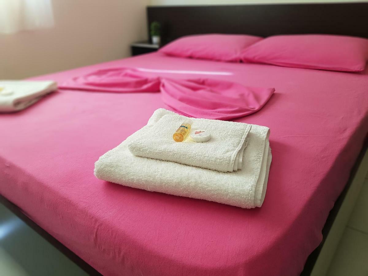 Aparthotel Vila Tufi เวลิโปเยอ ภายนอก รูปภาพ